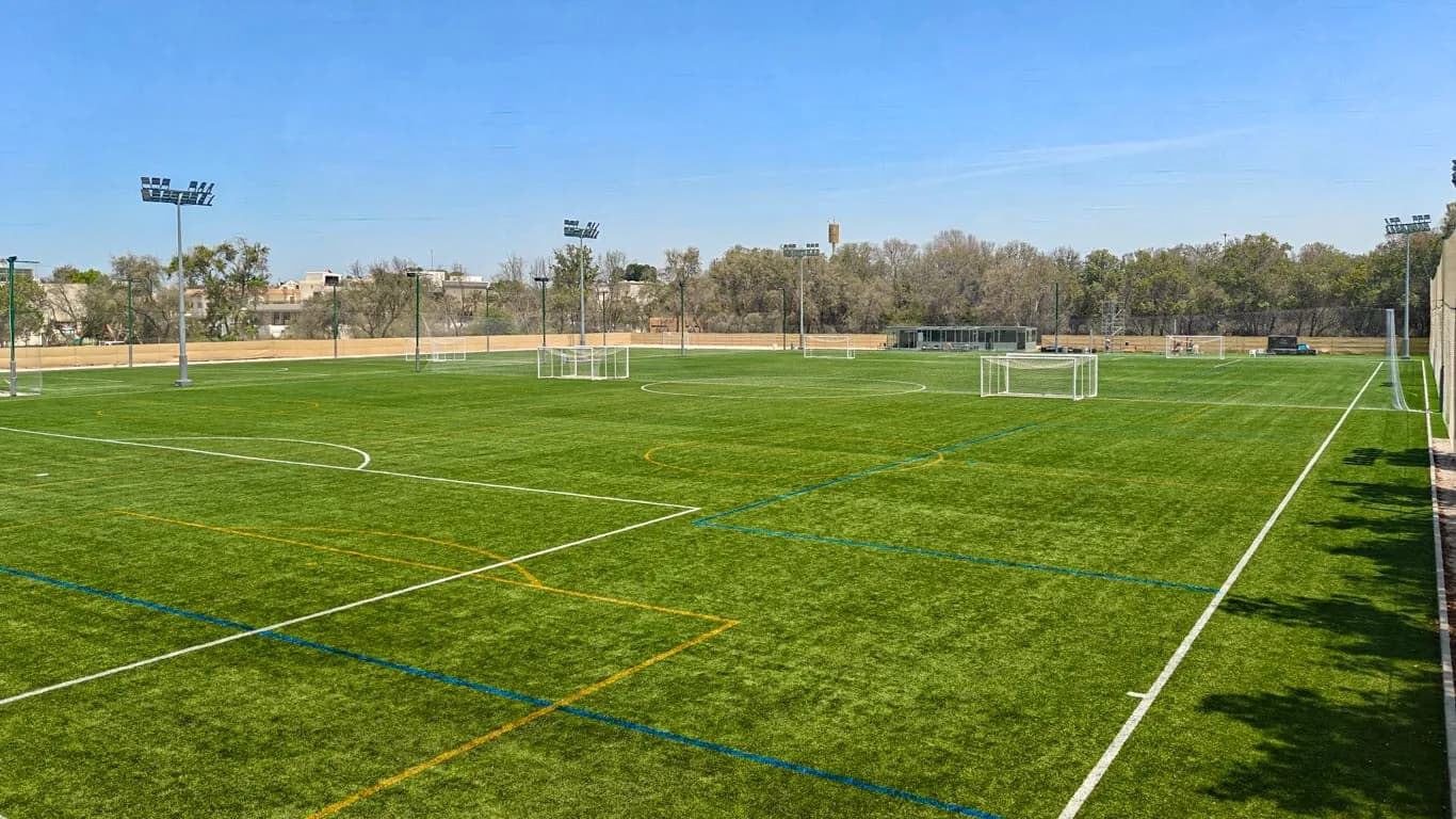 The Target Sports – Al Bateen (Qasr Al Shatie)